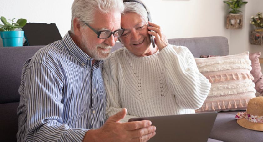 Zajęcia online dla pruszkowskich seniorów