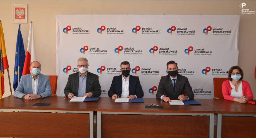 Podpisano umowę z Inwestorem Zastępczym – LO im. T. Kościuszki w Pruszkowie
