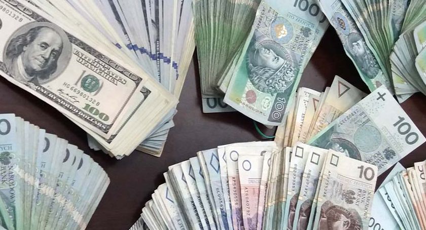 Pięć spółek uwikłanych w wyłudzanie podatku VAT. Prezes jednej z nich został aresztowany