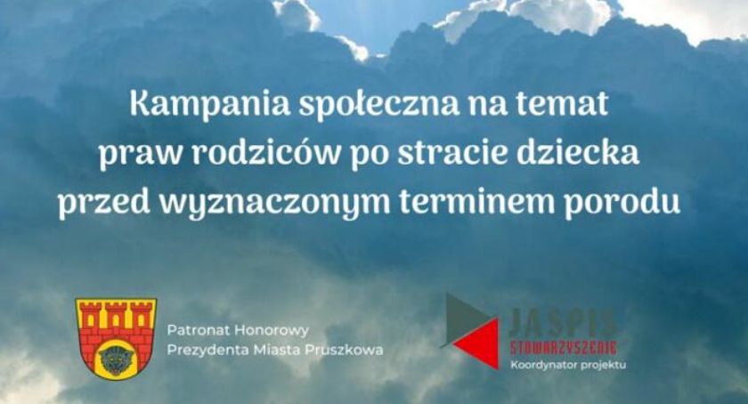 Wystawa „Miedzy ziemią a niebem” w Pruszkowie