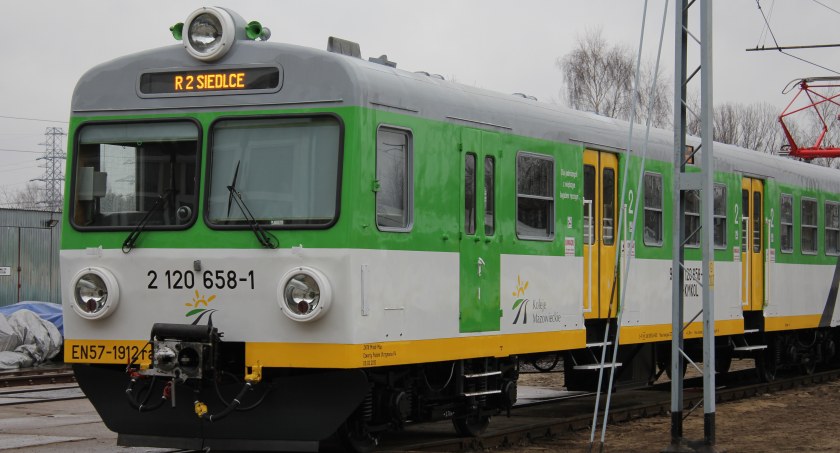 Podróżni znów wybierają Koleje Mazowieckie