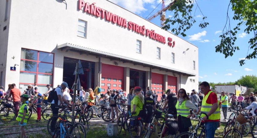 Rowerowe odwiedziny u strażaków w powiecie pruszkowskim