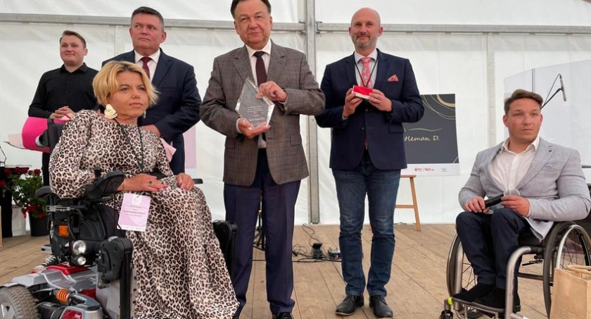 Mazowiecka Lady D. i Mazowiecki Gentelman D. – oto laureaci konkursu dla nieprzeciętnych osób z niepełnosprawnościami
