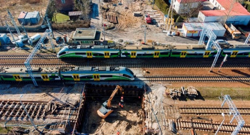 W Pruszkowie powstaje bezpieczne skrzyżowane nad torami