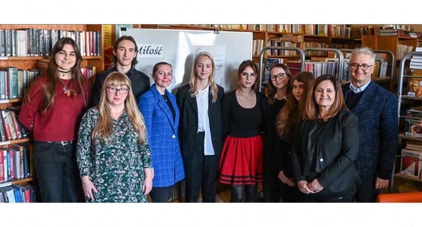 Międzyszkolny etap konkursu recytatorskiego „Miłość jest poezją” w Pruszkowie