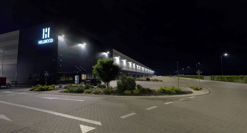 Centra magazynowe Hillwood redukują emisję sztucznego oświetlenia w trosce o sąsiadów i środowisko naturalne
