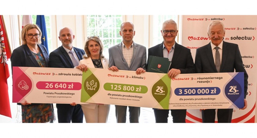 Zarząd Powiatu Pruszkowskiego podpisał umowy na dofinansowanie z budżetu Województwa Mazowieckiego trzech ważnych, powiatowych zadań!