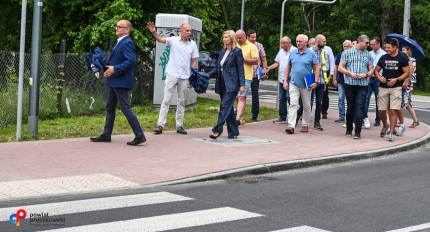 Ulice Dworcowa w Piastowie i Bodycha w Regułach odebrane!