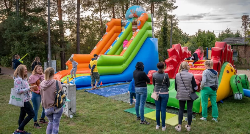 Biesiada na pożegnanie lata w Pęcicach Małych
