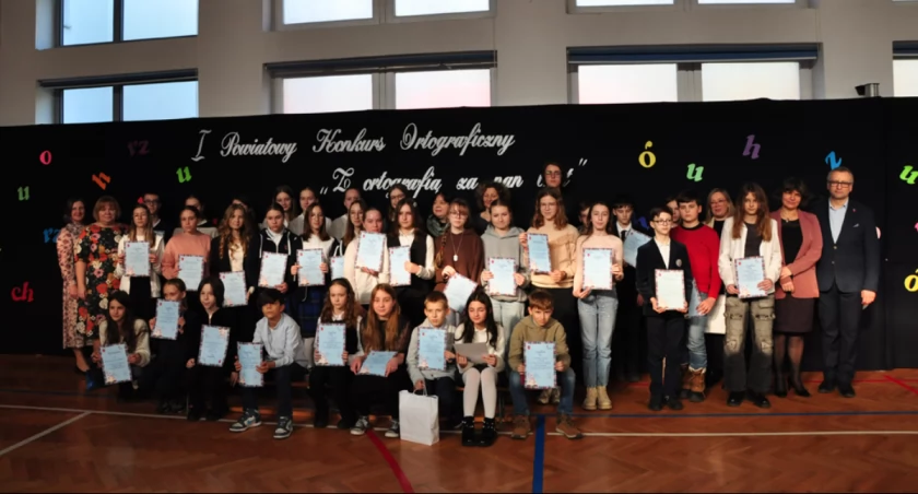 Powiatowi mistrzowie ortografii