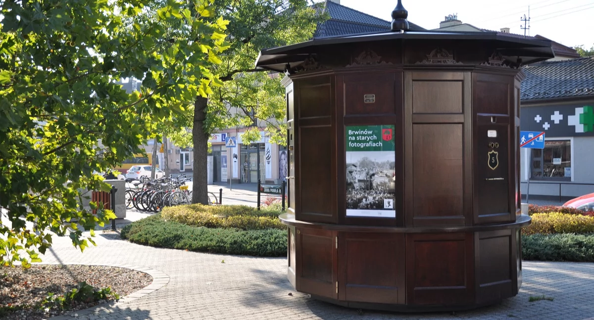 Powrót fotoplastykonu na Rynek w Brwinowie