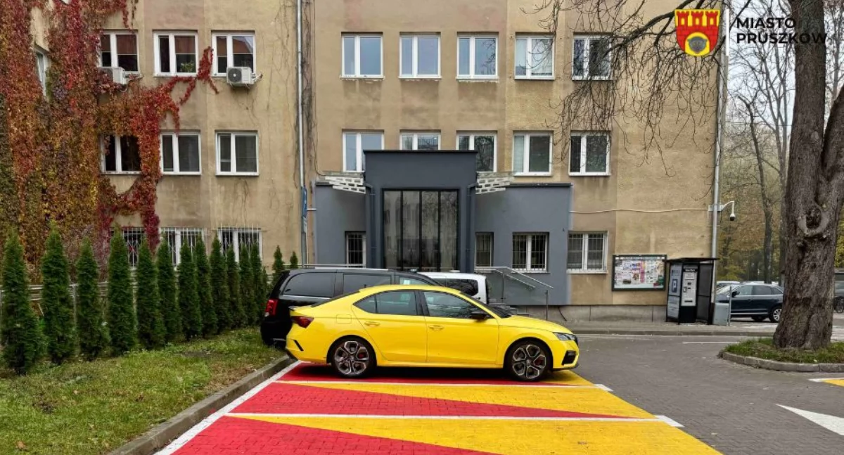 Zmiany na parkingu przy Urzędzie Miasta Pruszkowa