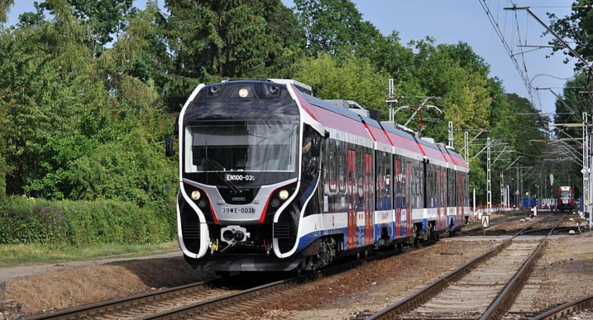 W SPRAWIE NOWEGO ROZKŁADU JAZDY POCIĄGÓW WKD OD DNIA 01.01.2025 WIĘCEJ POŁĄCZEŃ DO GRODZISKA MAZOWIECKIEGO