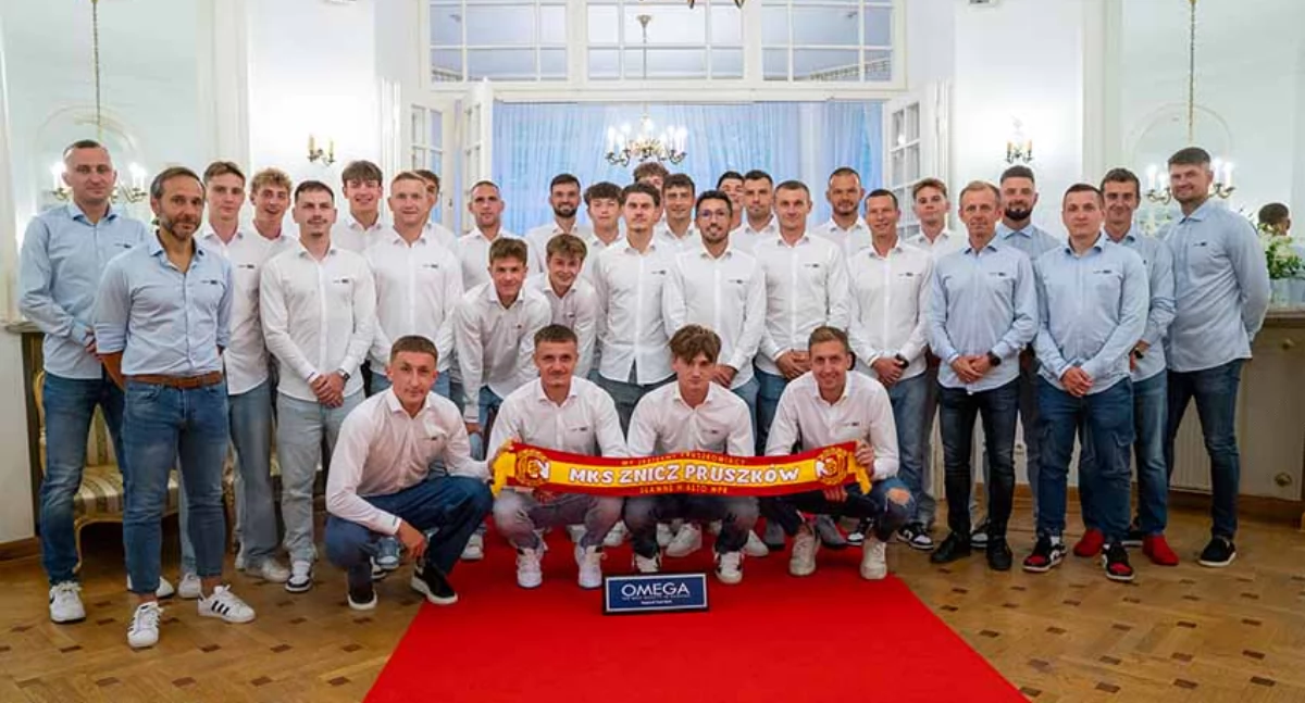 Znicz Pruszków gotowy na sezon 2025/2026! Oficjalna prezentacja drużyny już za nami!