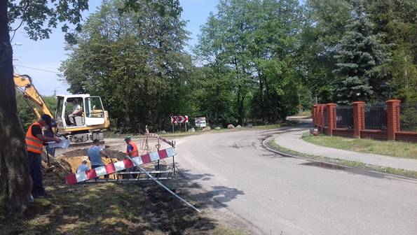 Roboty drogowe w Żółwinie w gminie Brwinów