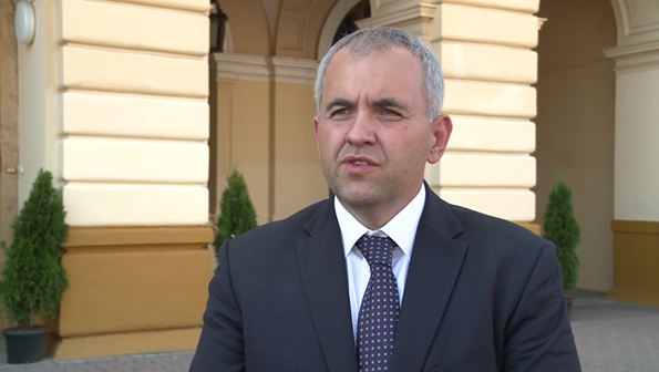 W firmach rośnie liczba nadużyć popełnianych przez białe kołnierzyki. Zgłaszanie nieprawidłowości pr