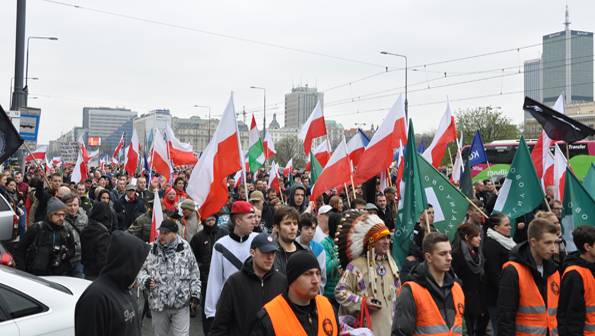 Pruszkowiacy na marszu antyimigrancyjnym w Warszawie