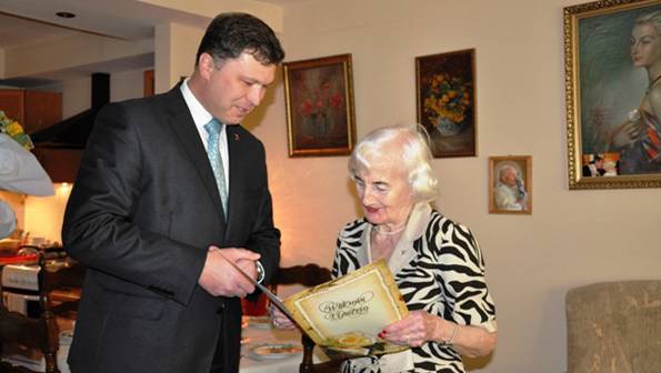 Jadwiga Przetakiewicz - kobieta na 102