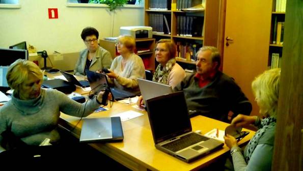 Zapisujemy chętnych na V edycję bezpłatnych kursów komputerowych w Miejskiej Bibliotece Publicznej w