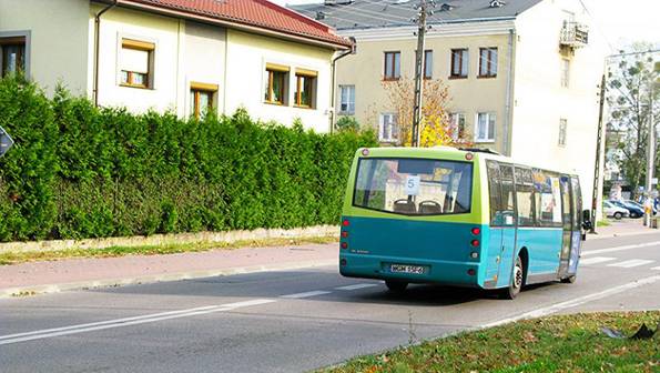 Połączenia linii autobusowych nr 4 i 5 w Pruszkowie