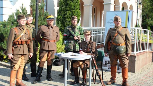 Przybyli ułani do Brwinowa   
