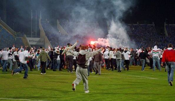 Bezpieczeństwo na stadionach – rekomendacje wojewody mazowieckiego
