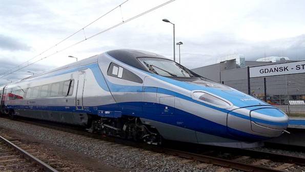 PKP IC: grudniowy wyjazd Pendolino na tory zagrożony
