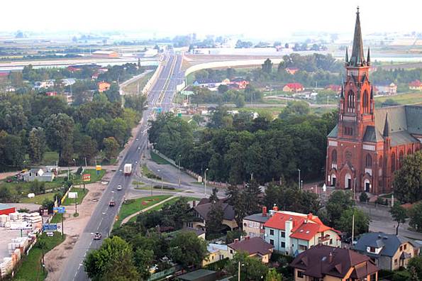 Płace w miastach powiatowych do 75.000 mieszkańców