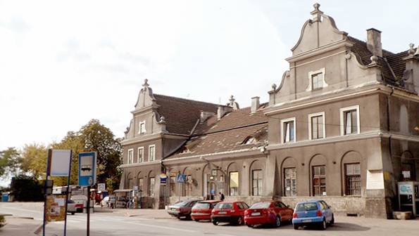 Parking przy dworcu PKP w Pruszkowie zamknięty do odwołania