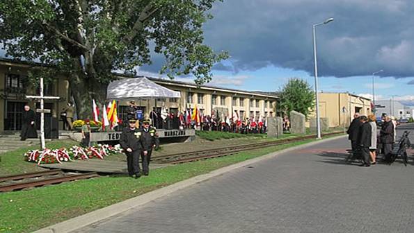 Po raz 69. obchodzono rocznicę pamięć ofiar obozu przejściowego Dulag 121