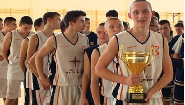 Koszykarze MKS Pruszków wygrali XV Memoriał R. i Z. Olesiewiczów   