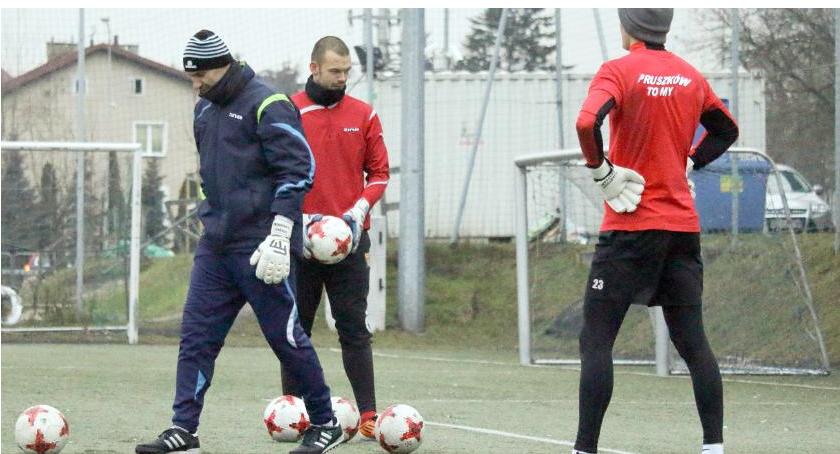 MKS ZNICZ Pruszków – LECHIA Tomaszów Mazowiecki – mecz sparingowy