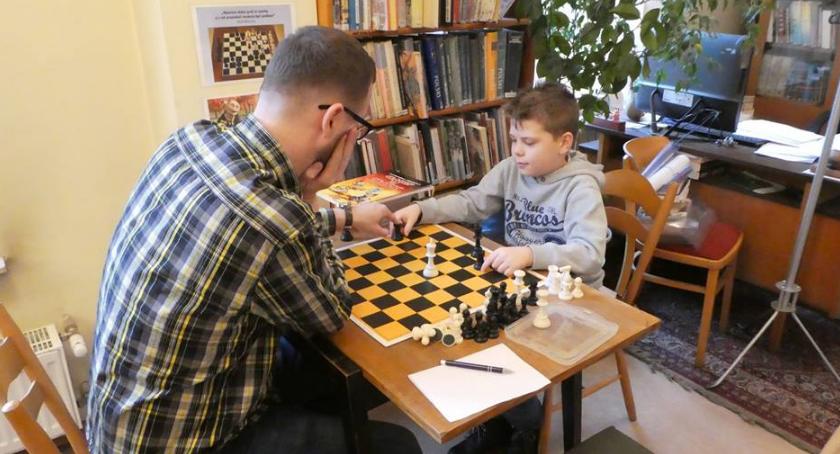 Szachy w Filii Nr 1 Książnicy Pruszkowskiej 