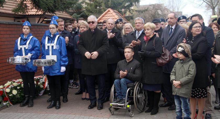 Obchody 74. rocznicy porwania „SZESNASTU”