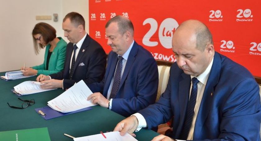 Pieniądze z budżetu Mazowsza dla sołectw z powiatów pruszkowskiego i grodziskiego