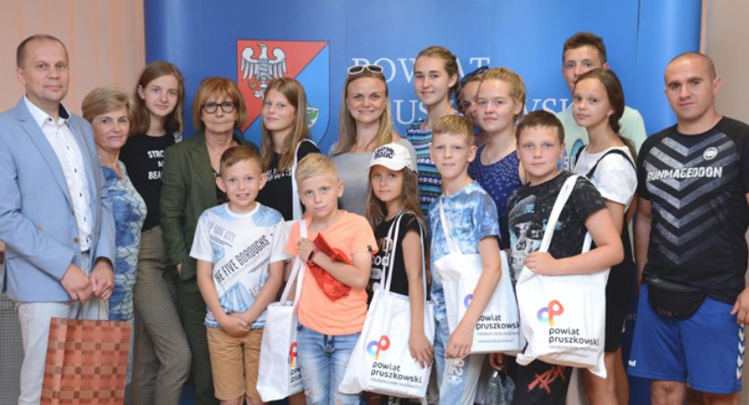 Polskie dzieci z Białorusi odwiedziły Starostwo Powiatowe w Pruszkowie
