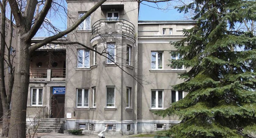 Dziś rozpoczęły się się prace związane z utworzeniem ogrodu przy Domu Senior+ w Pruszkowie