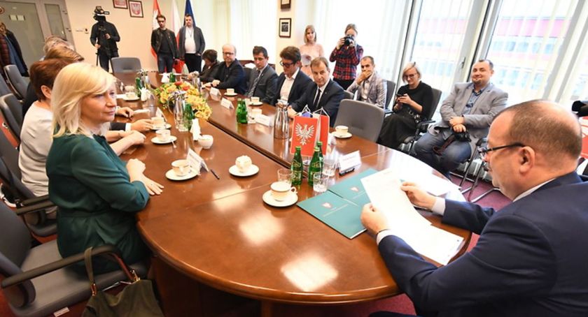 29,2 mln zł z UE na 12 parkingów „P&R” dla gmin powiatu pruszkowskiego