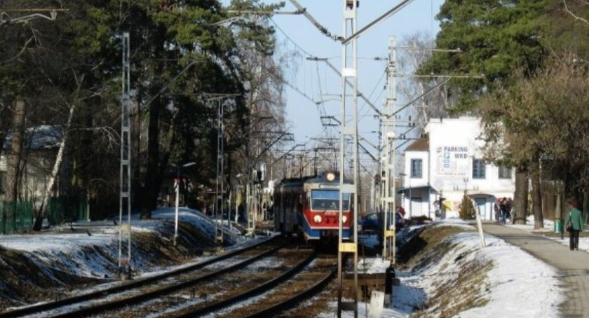 ZMIANY ORGANIZACJI RUCHU POCIĄGÓW NA LINII WKD OD 04.05.2020 DO ODWOŁANIA – KOLEJNE, DODATKOWE POŁĄCZENIA W DNI POWSZEDNIE