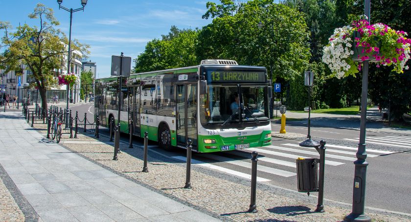 Zmniejszenie liczby kursów autobusów przyniosło mniejsze straty