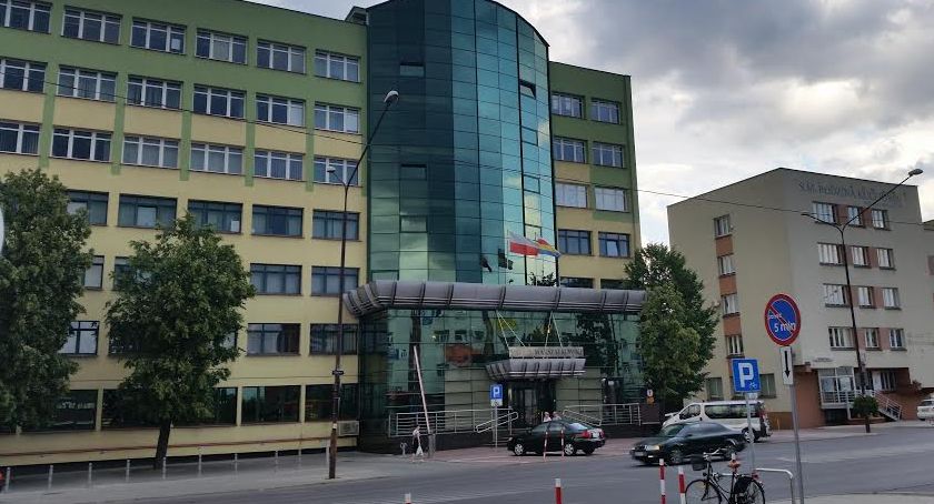 Ponad 50 pracowników na kwarantannie i siedmiu zakażonych