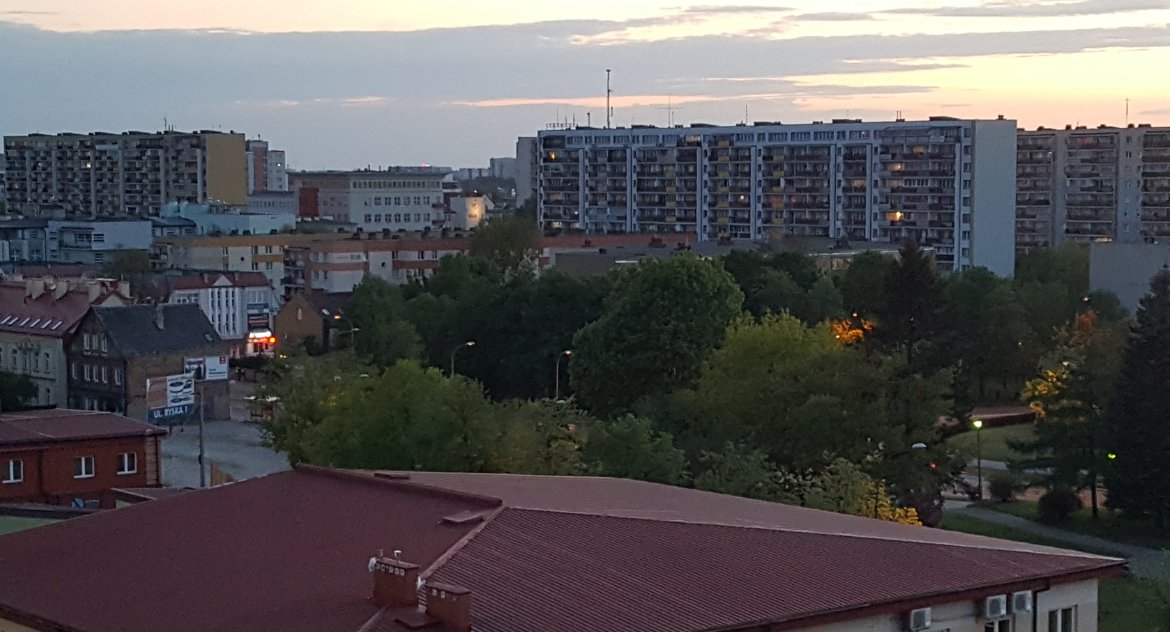 Mieszkańcy skarżą uchwałę w sprawie mieszkań komunalnych. Twierdzą, że złamana została Konstytucja
