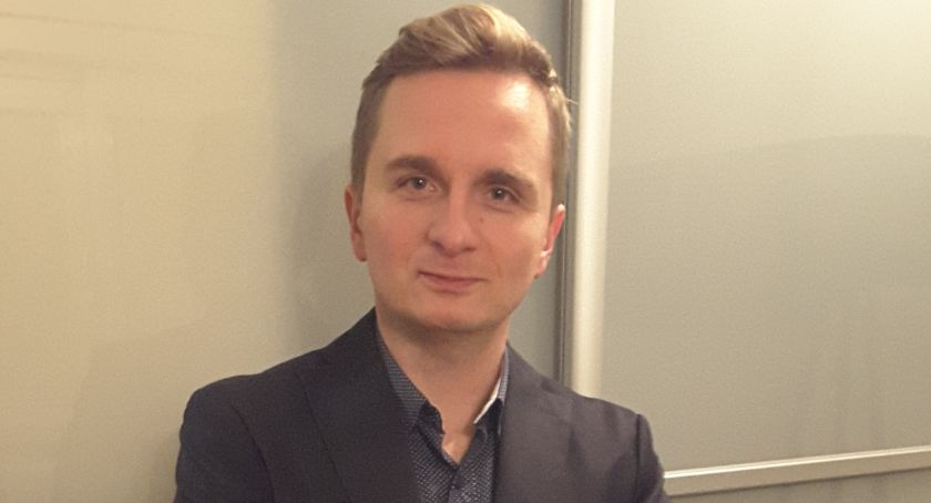 Wystąpień literackich nie trzeba się bać. W PIK dowiesz się jak zaprezentować się najlepiej