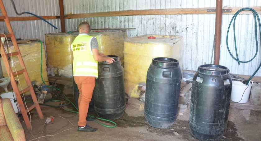 Zlikwidowano nielegalną wytwórnię alkoholu
