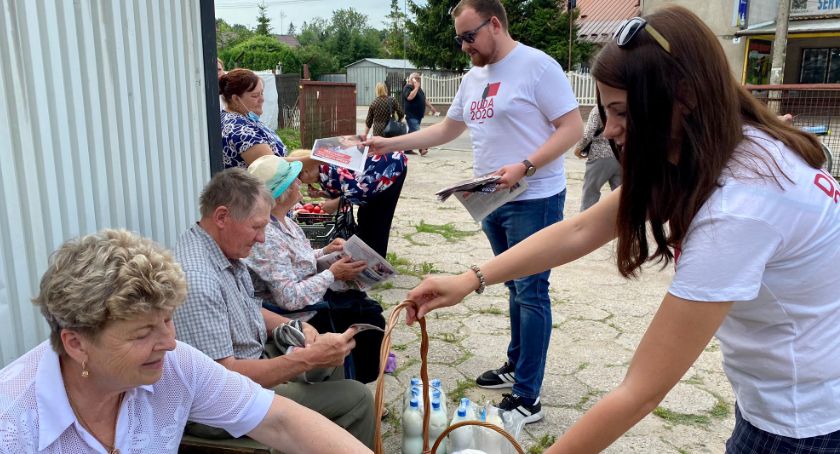Liczy się każdy głos. Sztabowcy ruszyli w teren