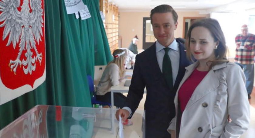 Prawie połowa wyborców Bosaka głosowała na Trzaskowskiego