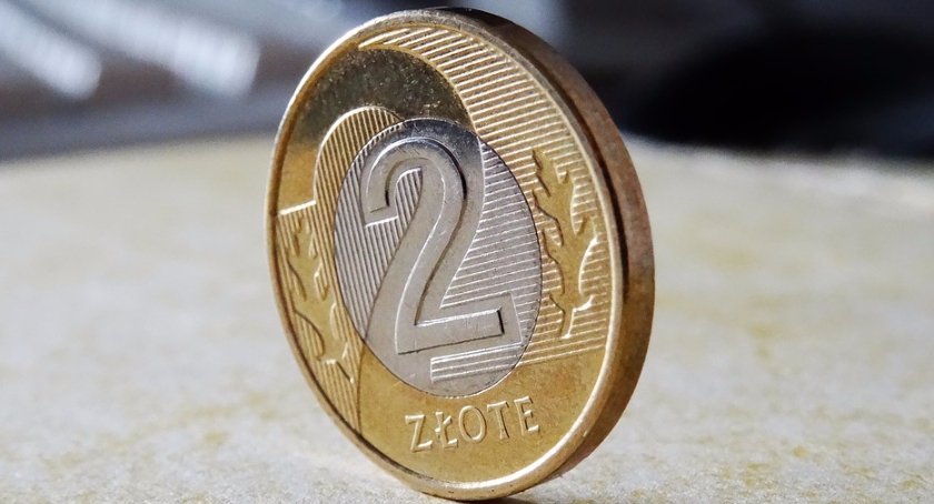 Kwota wolna od podatku w 2017 bez zmian i nadal poniżej minimum socjalnego 