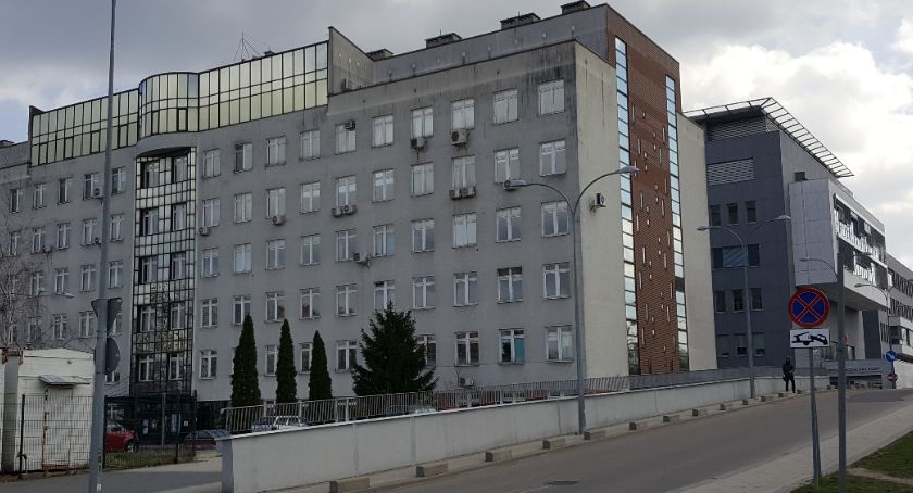 Dwa ciężkie przypadki koronawirusa w Podlaskiem