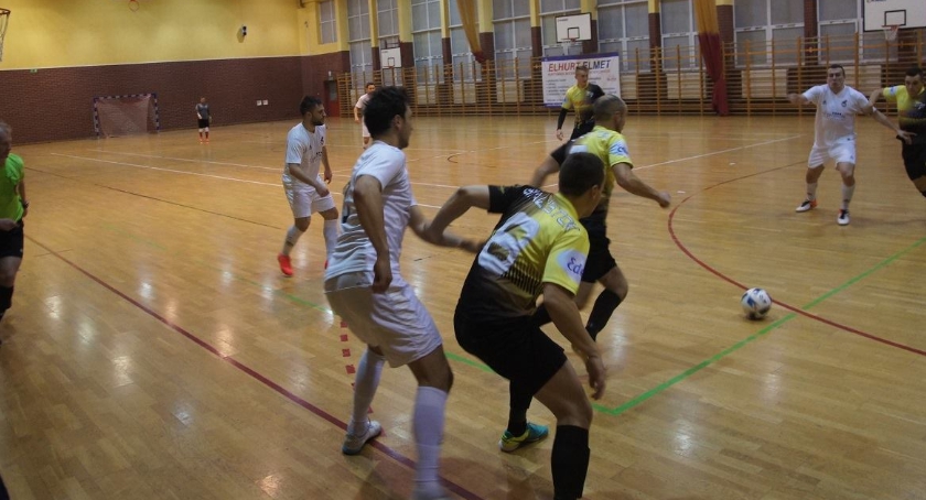 Futsal: Helios pobił lidera, MOKS poległ w Lubawie 