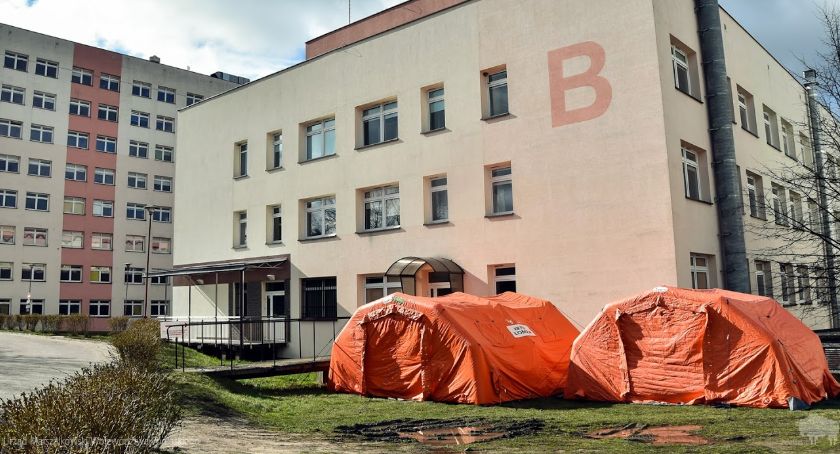 Koronawirus pokonał dwóch pacjentów w naszym regionie. Przybyło 12 nowych zakażonych